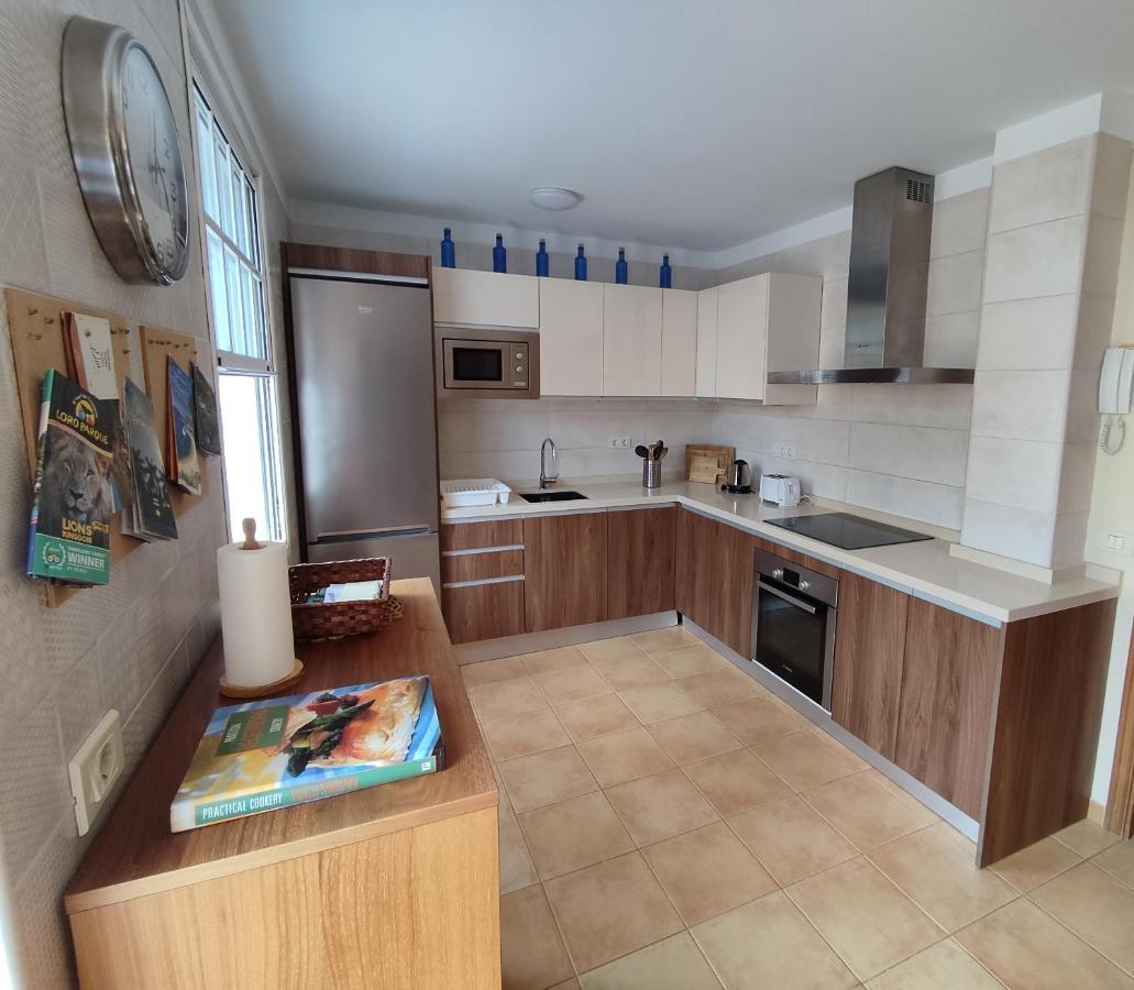 Cheerful 3 Bedroom Town House With Garage Tegueste Exterior foto